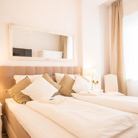 Fritz By Rockchair Apartments L Superhost Status L 3 Bedrooms Boxspringbeds 2 Bathrooms 2 Kitchen - Cozy Family & Business Flair Welcomes You! Berlin Bagian luar foto