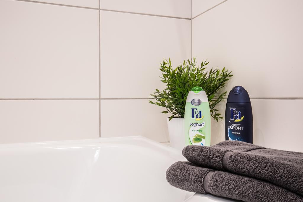 Fritz By Rockchair Apartments L Superhost Status L 3 Bedrooms Boxspringbeds 2 Bathrooms 2 Kitchen - Cozy Family & Business Flair Welcomes You! Berlin Bagian luar foto