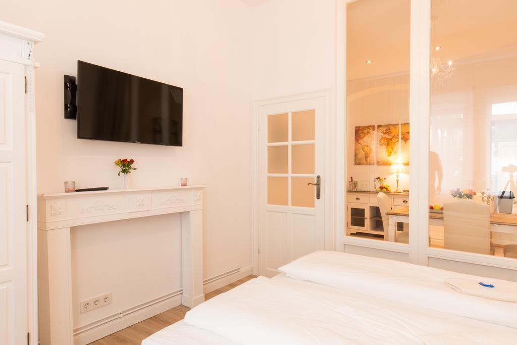 Fritz By Rockchair Apartments L Superhost Status L 3 Bedrooms Boxspringbeds 2 Bathrooms 2 Kitchen - Cozy Family & Business Flair Welcomes You! Berlin Bagian luar foto